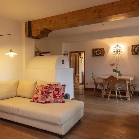 Casa Da L Oio 科尔蒂纳丹佩佐